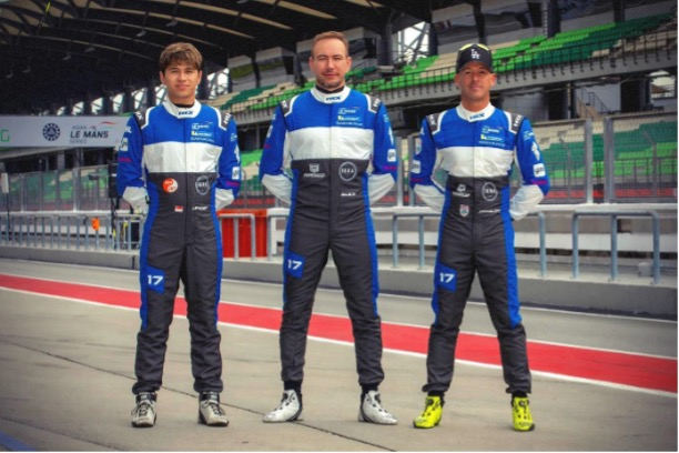 GRAFF SIGNS WINNING TRIO:  BUKHANTSOV  WINSLOW &amp FROST